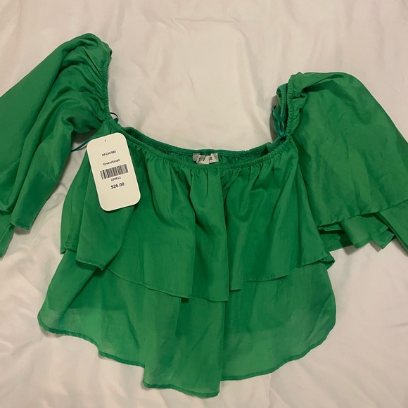 Tops Green Off The Shoulder Ruffle Top Never Been Worn And Still Has — free download